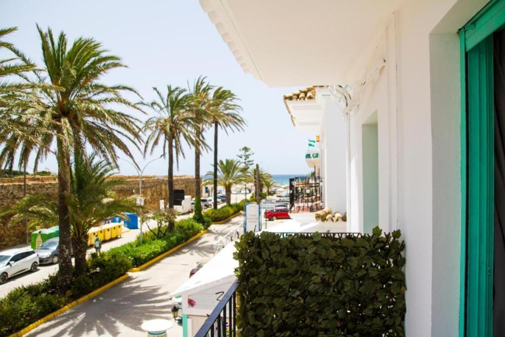 Hotel Avenida Playa Захара де лос Атунес Екстериор снимка